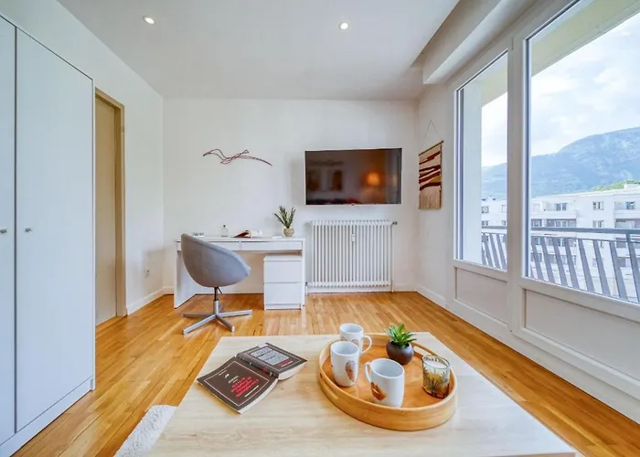 Le Joli Stade, Appartement Avec Magnifique Vue, Grenoble, Rhone Alpes